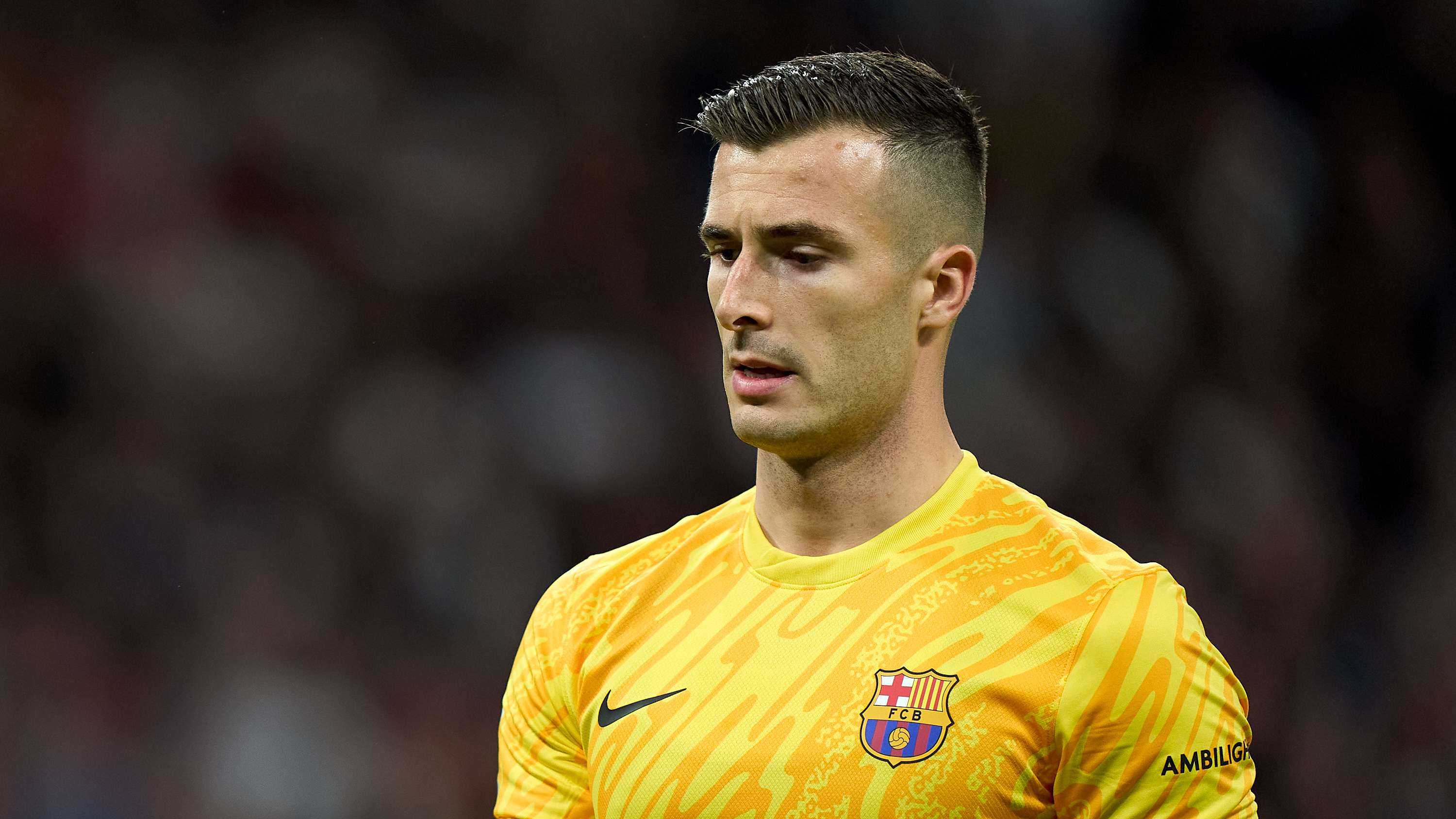 还有助于他 还有助于他